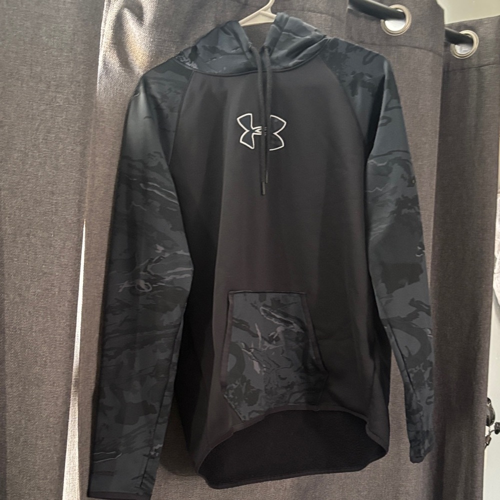 Under Armour Charcoal Camo Pullover